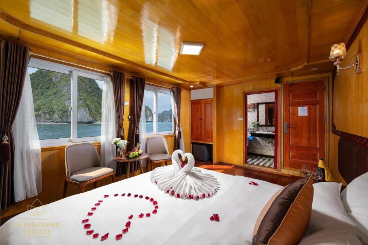 Sunlight Cruise Hotel Ha Long Bagian luar foto