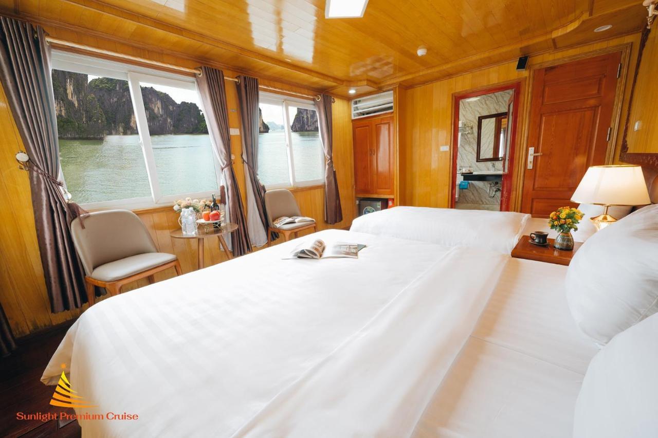 Sunlight Cruise Hotel Ha Long Bagian luar foto