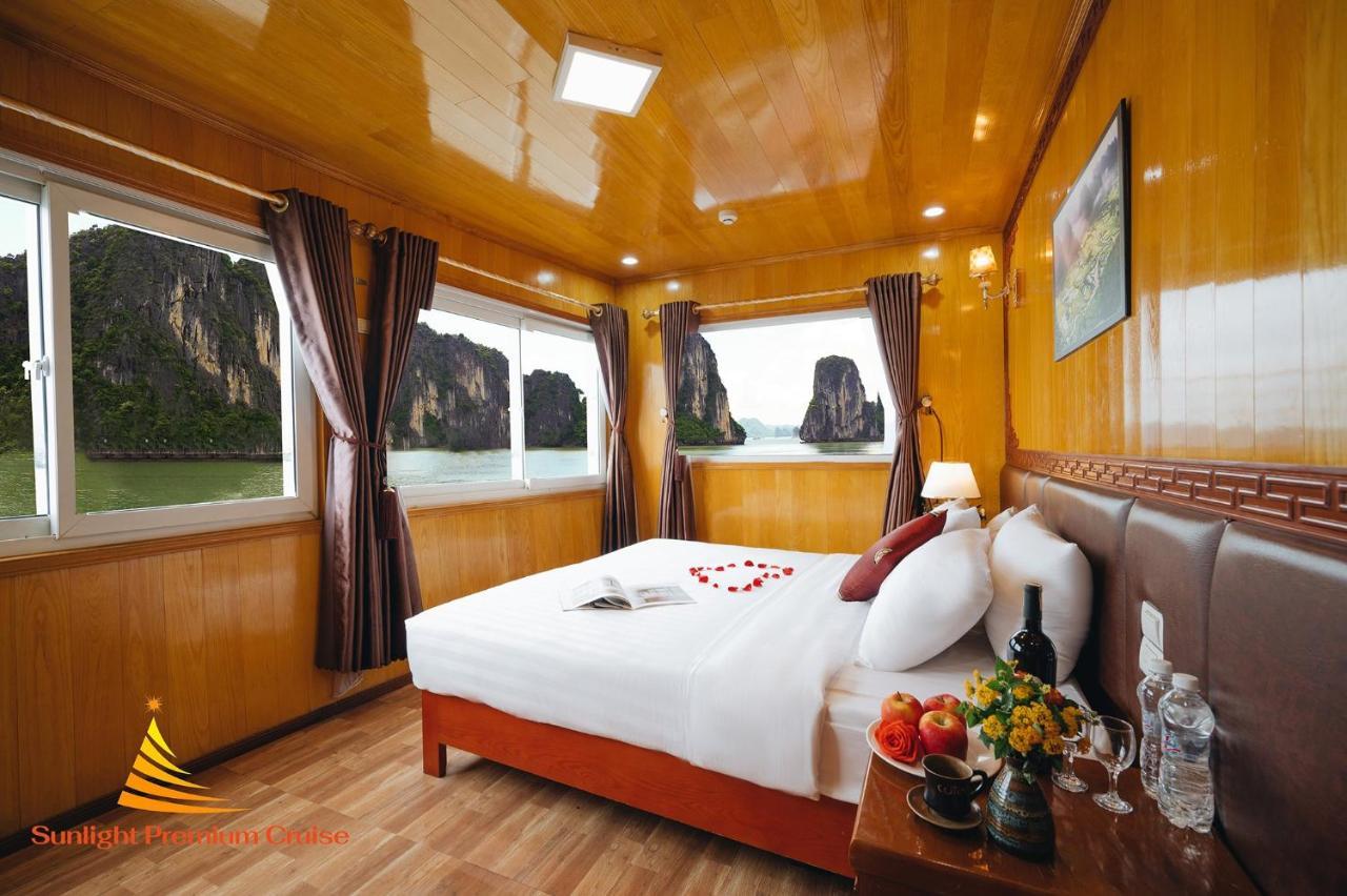 Sunlight Cruise Hotel Ha Long Bagian luar foto