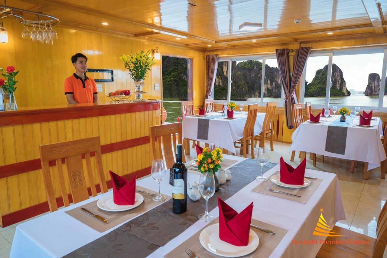 Sunlight Cruise Hotel Ha Long Bagian luar foto