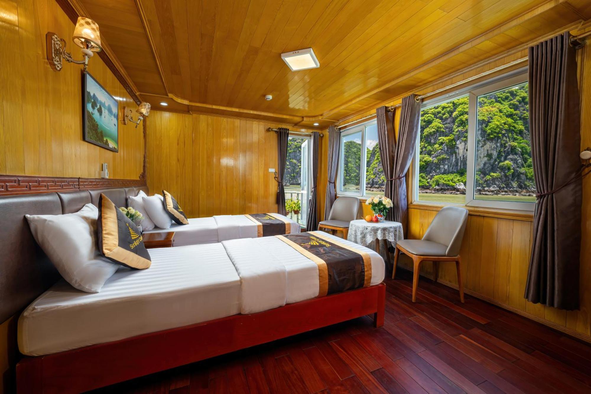 Sunlight Cruise Hotel Ha Long Bagian luar foto